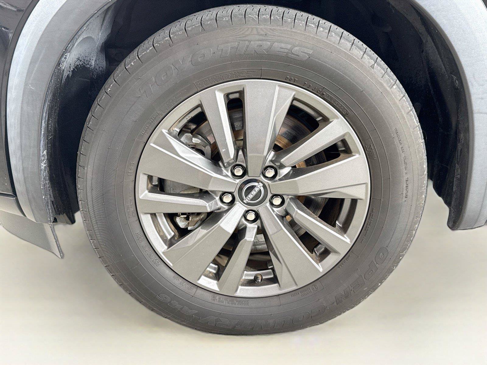 Used 2022 Nissan Pathfinder SV AWD/4WD image 19