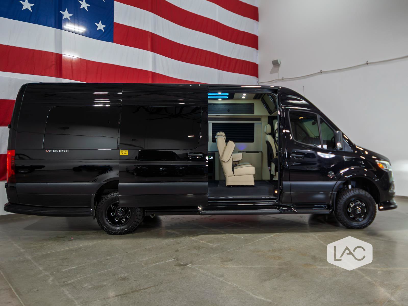 Used 2025 Mercedes-Benz Sprinter 3500 image 11