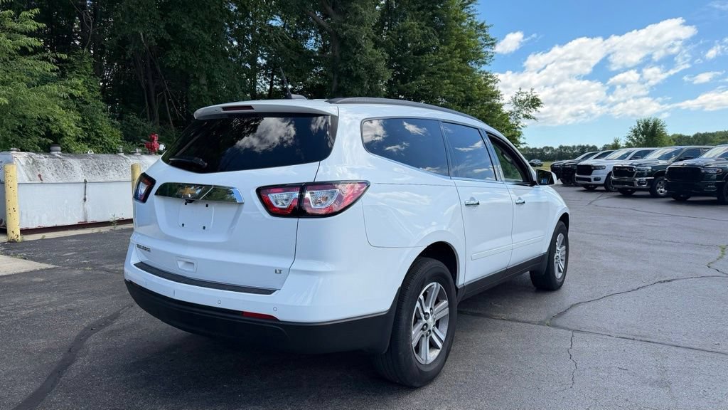 Used 2017 Chevrolet Traverse LT FWD image 9