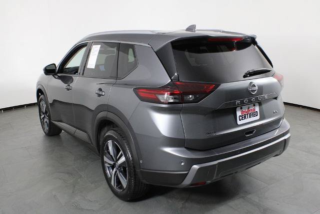 Certified 2026 Nissan Rogue SL FWD image 4