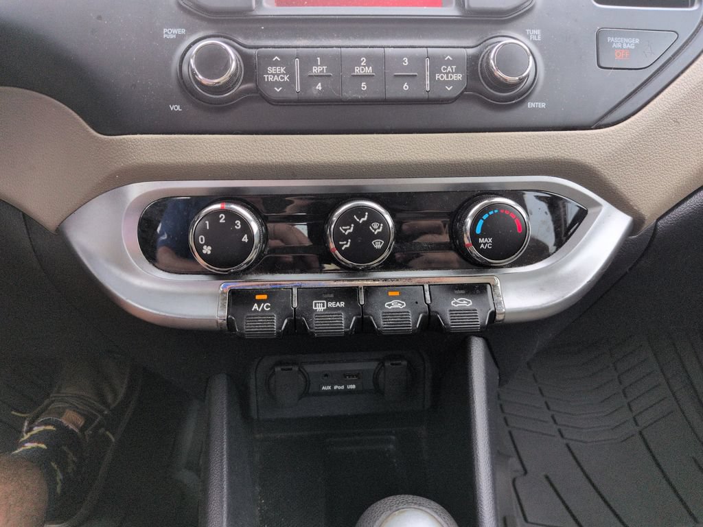 Used 2014 Kia Rio LX FWD image 19