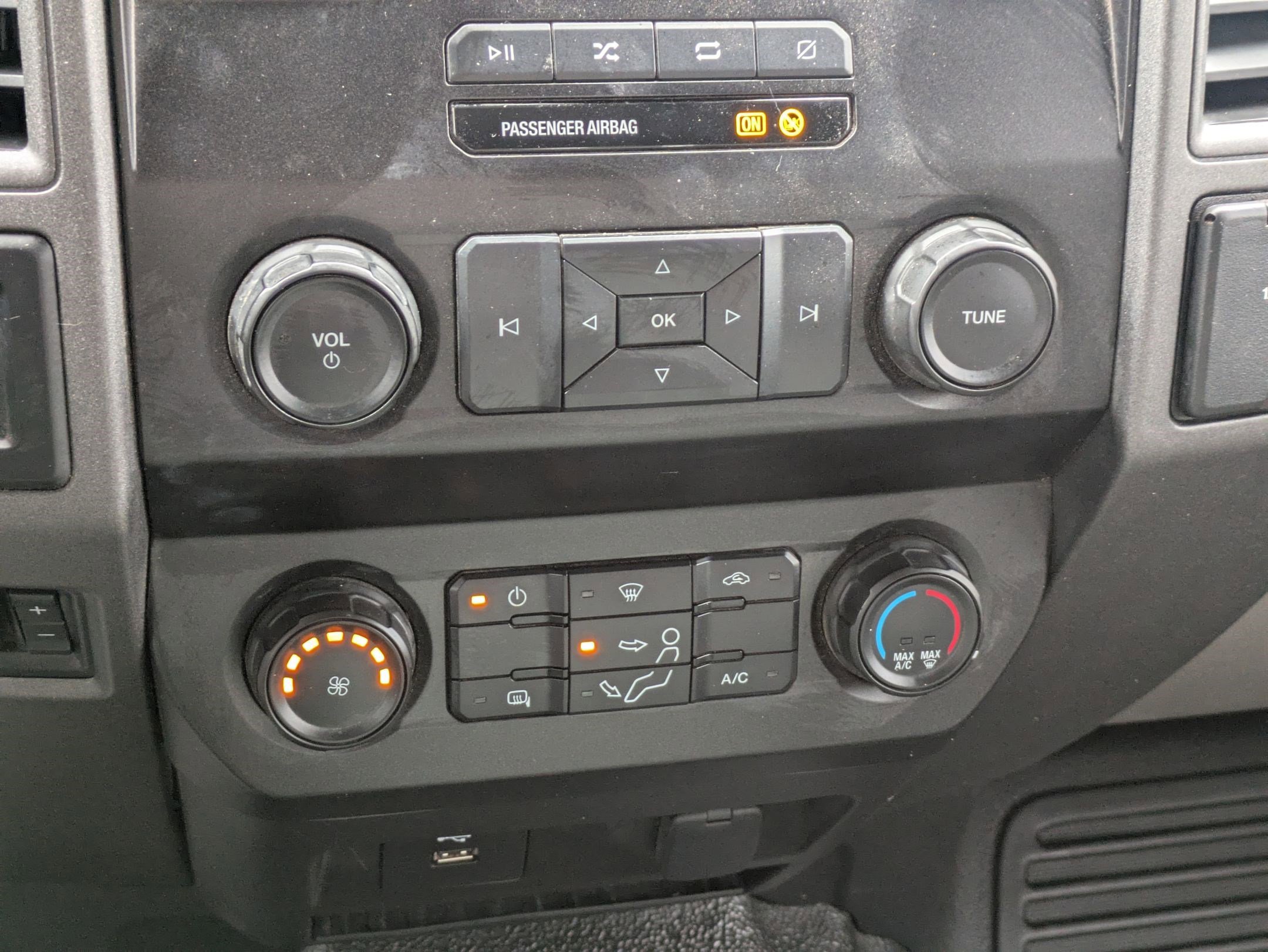 Used 2021 Ford F350 XL w/ Power Equipment Group image 23