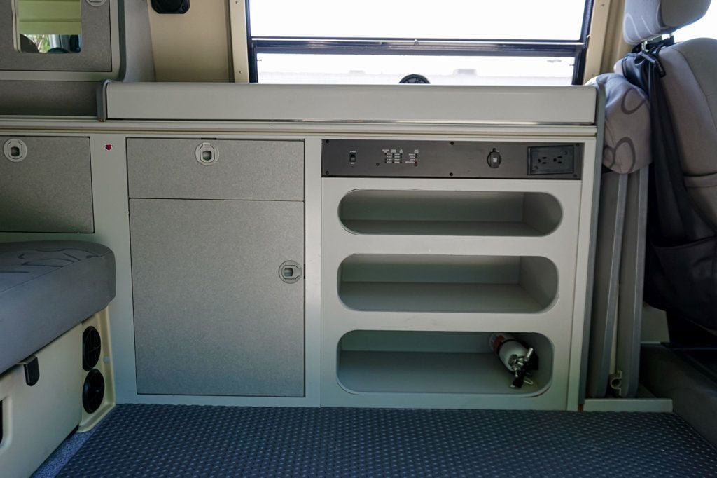 Used 2000 Volkswagen Eurovan Camper FWD image 33