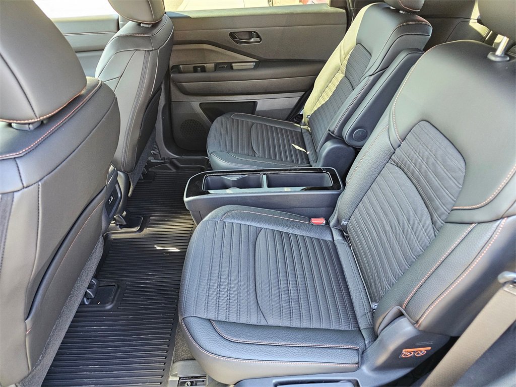 New 2025 Nissan Pathfinder Rock Creek image 5