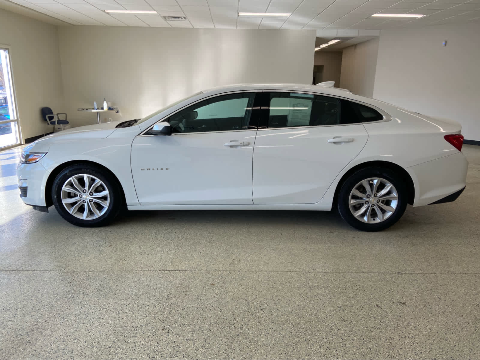 Used 2023 Chevrolet Malibu LT image 8