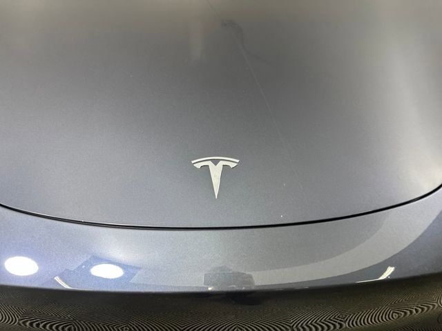 Used 2020 Tesla Model Y Long Range image 9