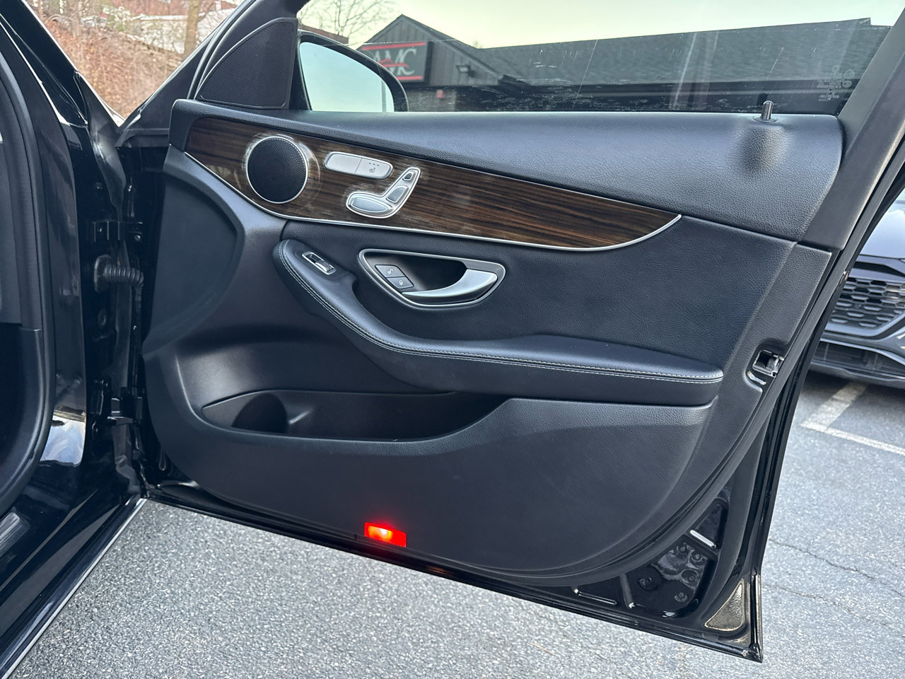 Used 2018 Mercedes-Benz C 300 Sedan image 39