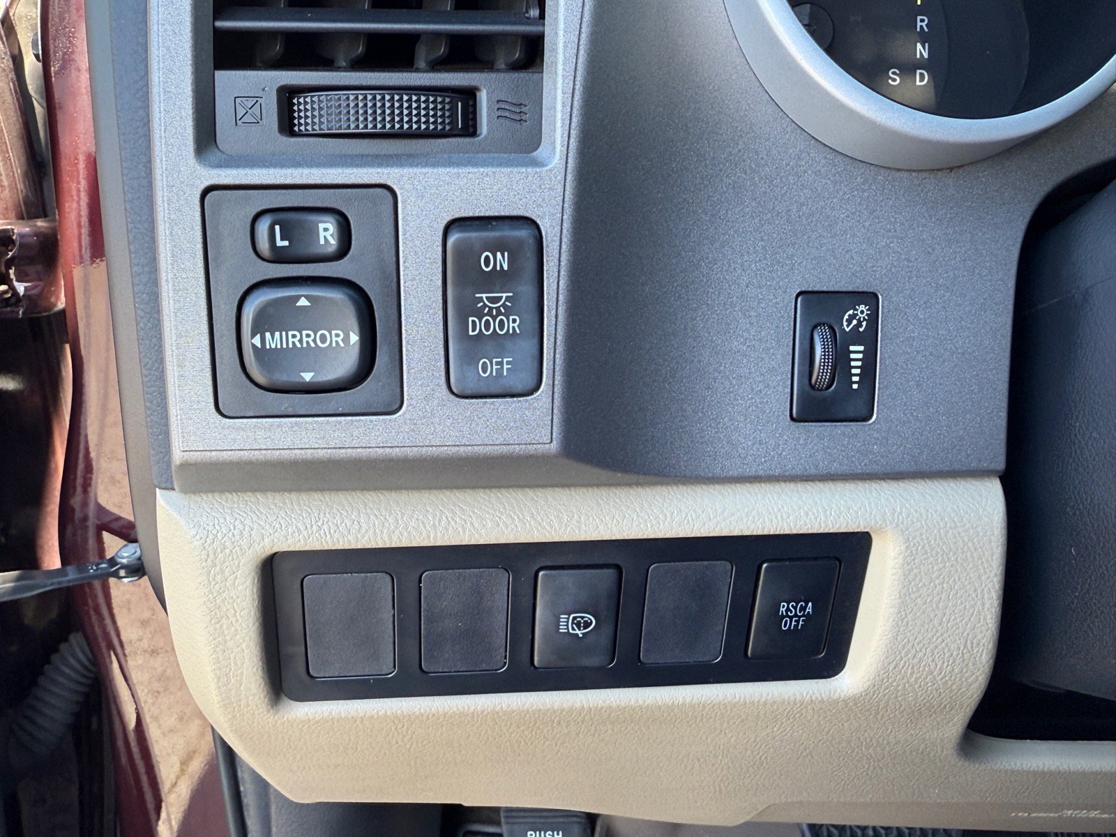 Used 2012 Toyota Sequoia SR5 w/ Premium Pkg image 38