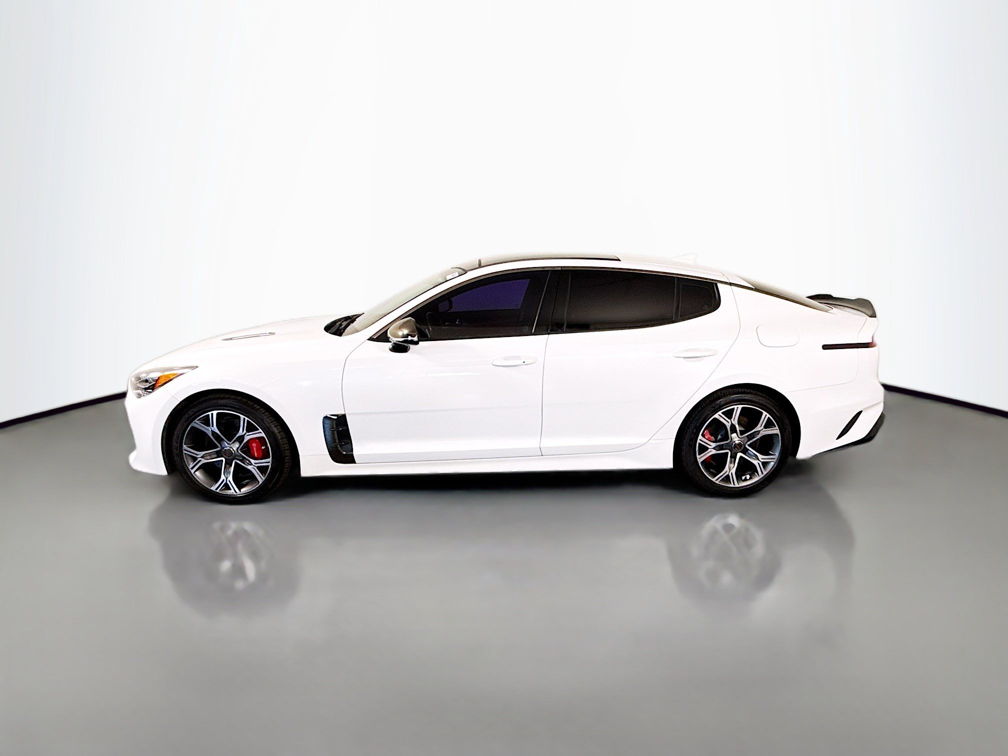 Used 2019 Kia Stinger GT2 AWD/4WD image 6