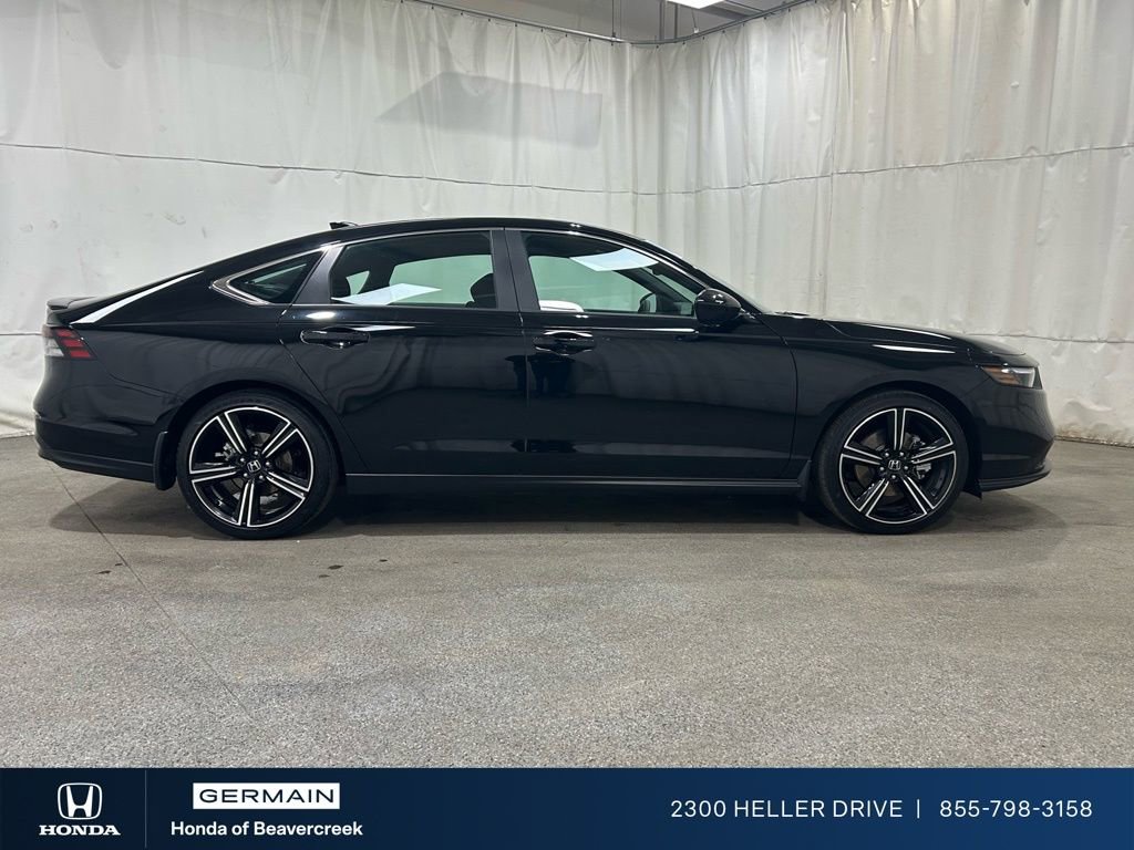 Used 2024 Honda Accord Sport image 9