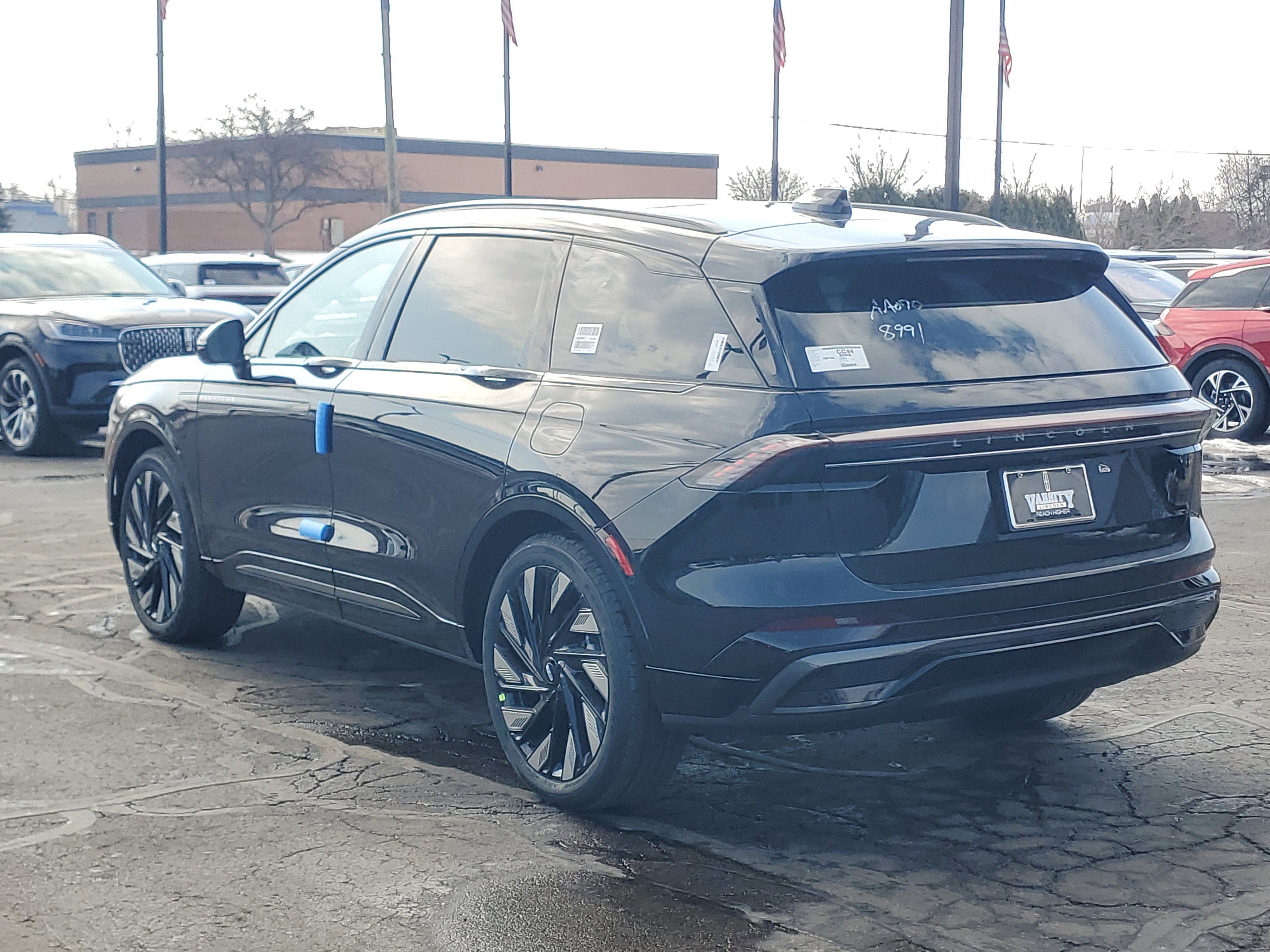 New 2026 Lincoln Nautilus Reserve image 3