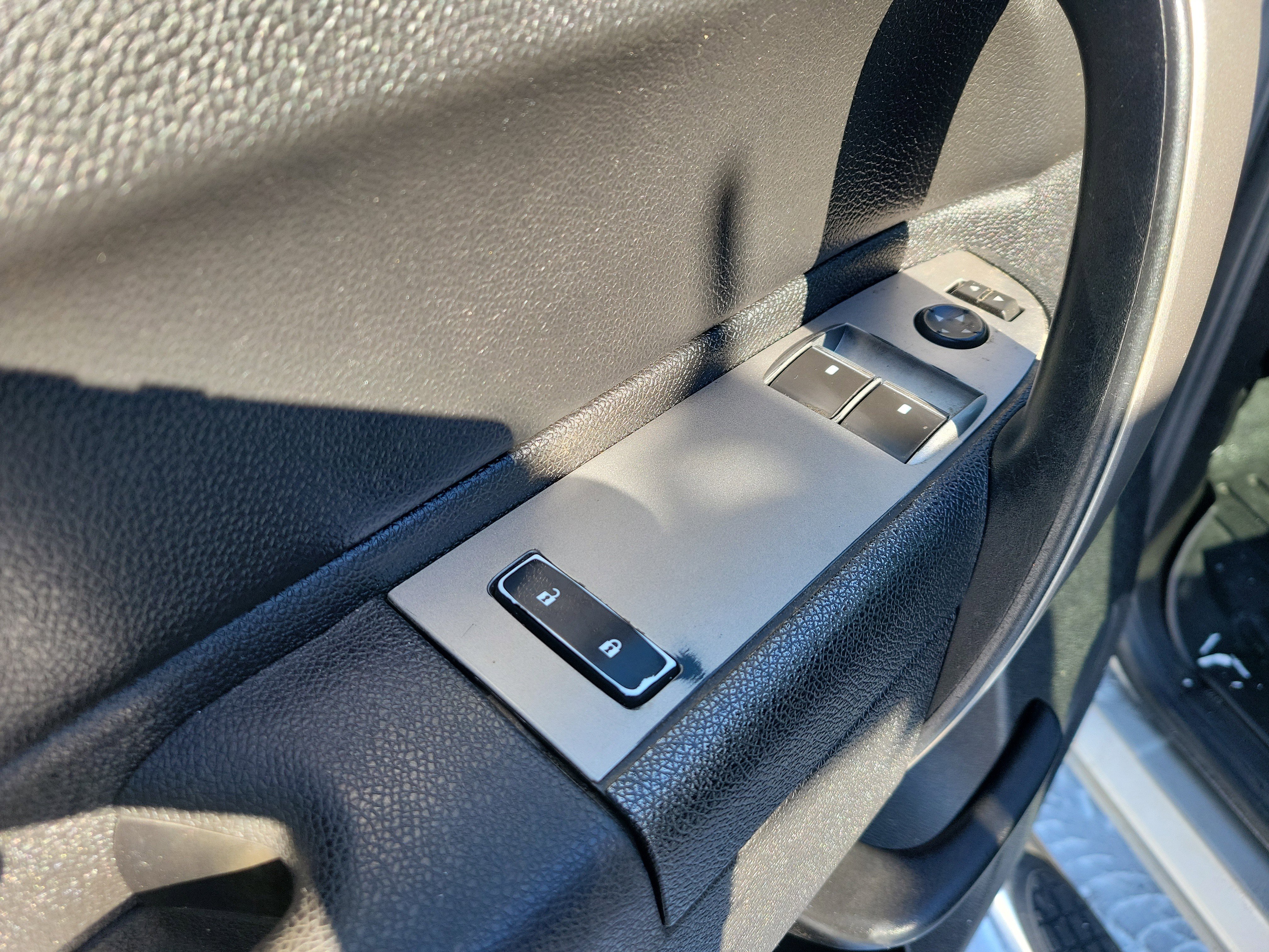 Used 2013 GMC Sierra 2500 SLE w/ SLE Preferred Package image 19