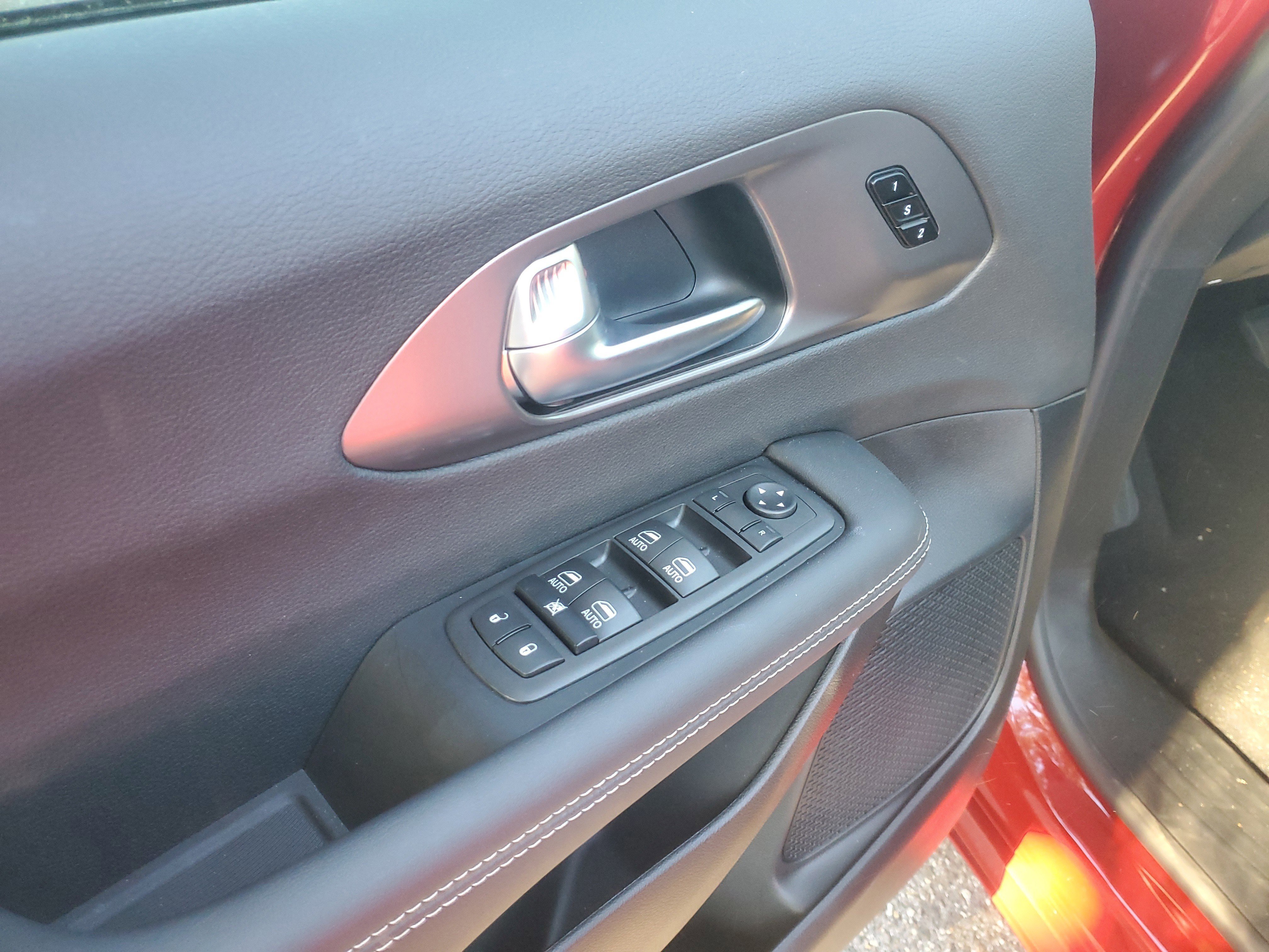 New 2026 Chrysler Pacifica Select image 10