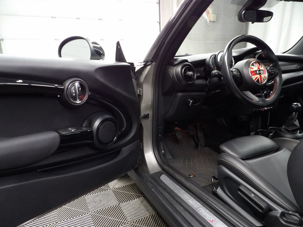 Used 2019 MINI Cooper S FWD image 33