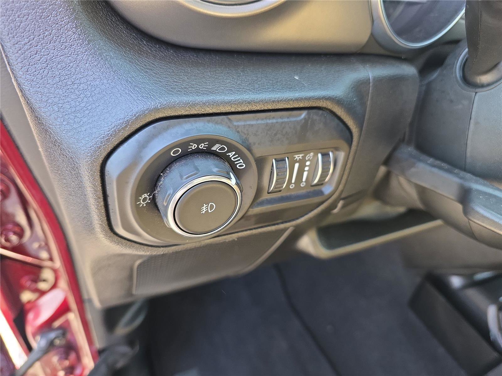 Used 2021 Jeep Wrangler Unlimited Rubicon image 18