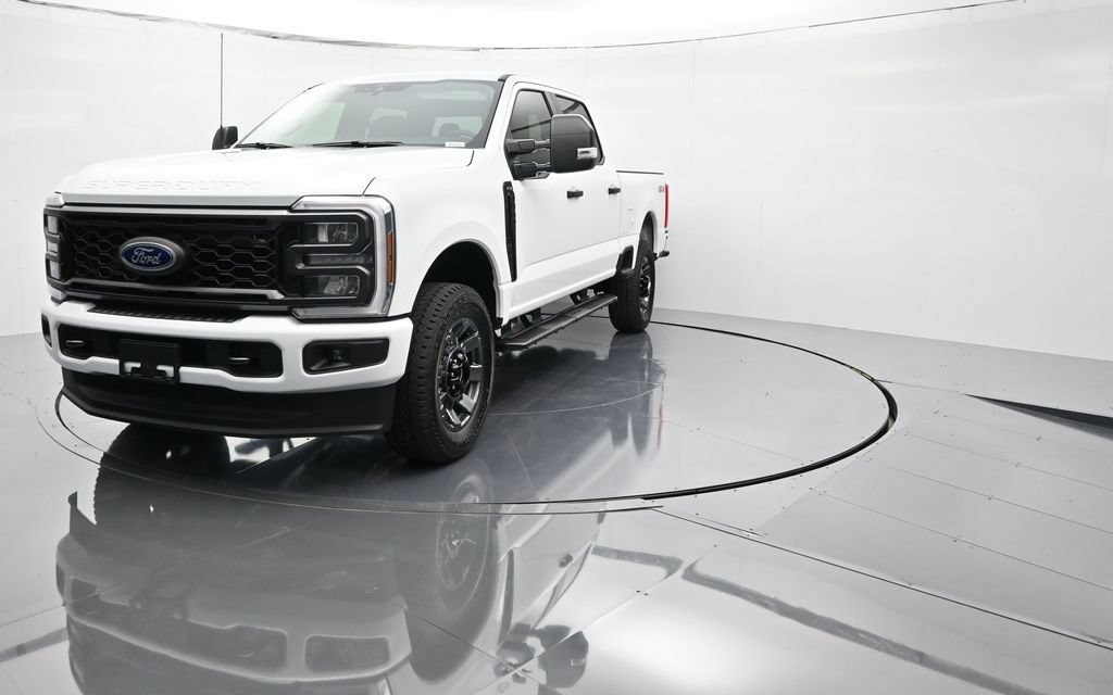 New 2026 Ford F350 XL w/ XL Chrome Package AWD/4WD image 8