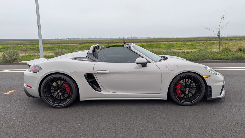 Used 2020 Porsche 718 Boxster Spyder image 1