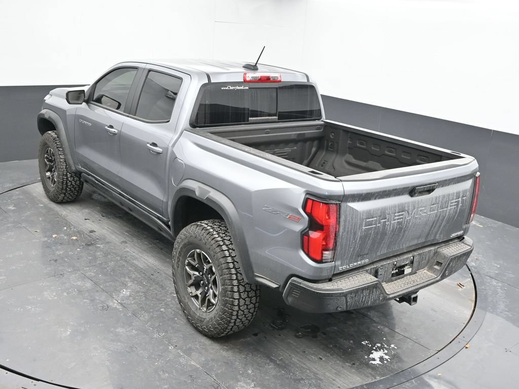 Used 2024 Chevrolet Colorado ZR2 w/ ZR2 Convenience Package III AWD/4WD image 39
