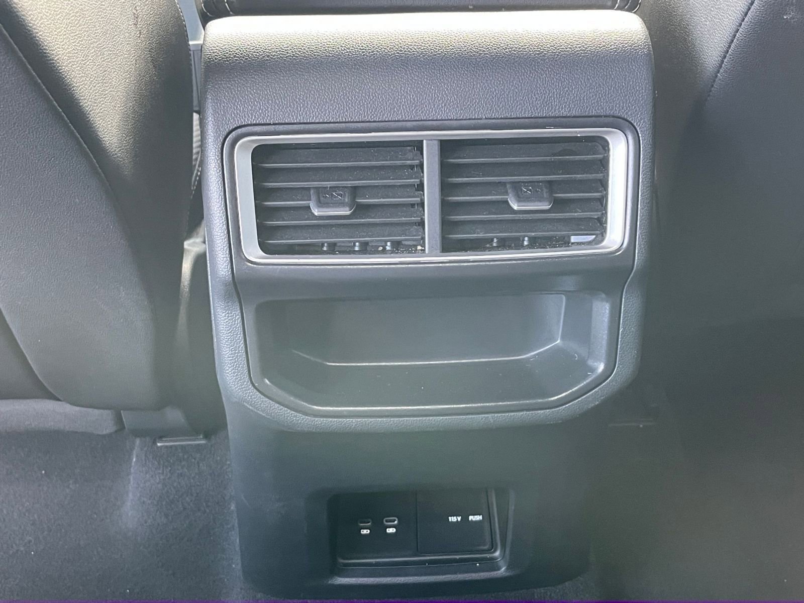 Used 2025 Volkswagen Atlas Cross Sport SE image 24