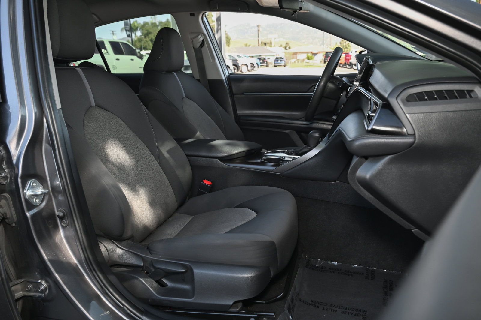 Used 2022 Toyota Camry LE w/ Carpet Mat Package (TMS) image 37