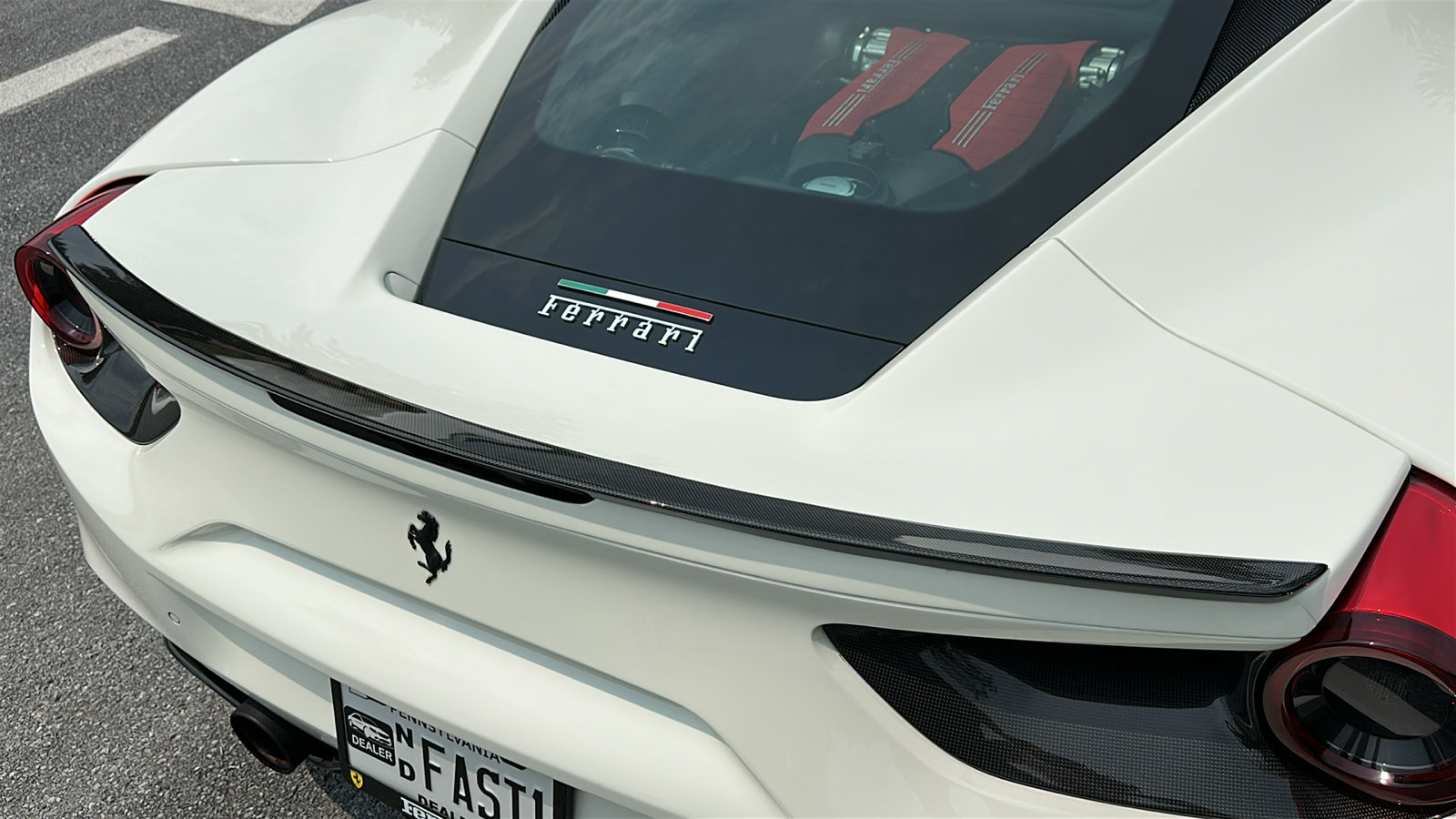 Used 2017 Ferrari 488 GTB RWD image 17
