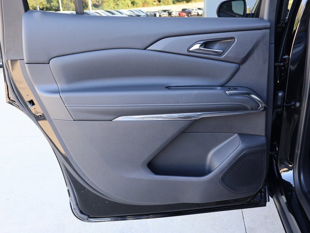 New 2026 Chevrolet Traverse LT w/ Driver Confidence Package image 24