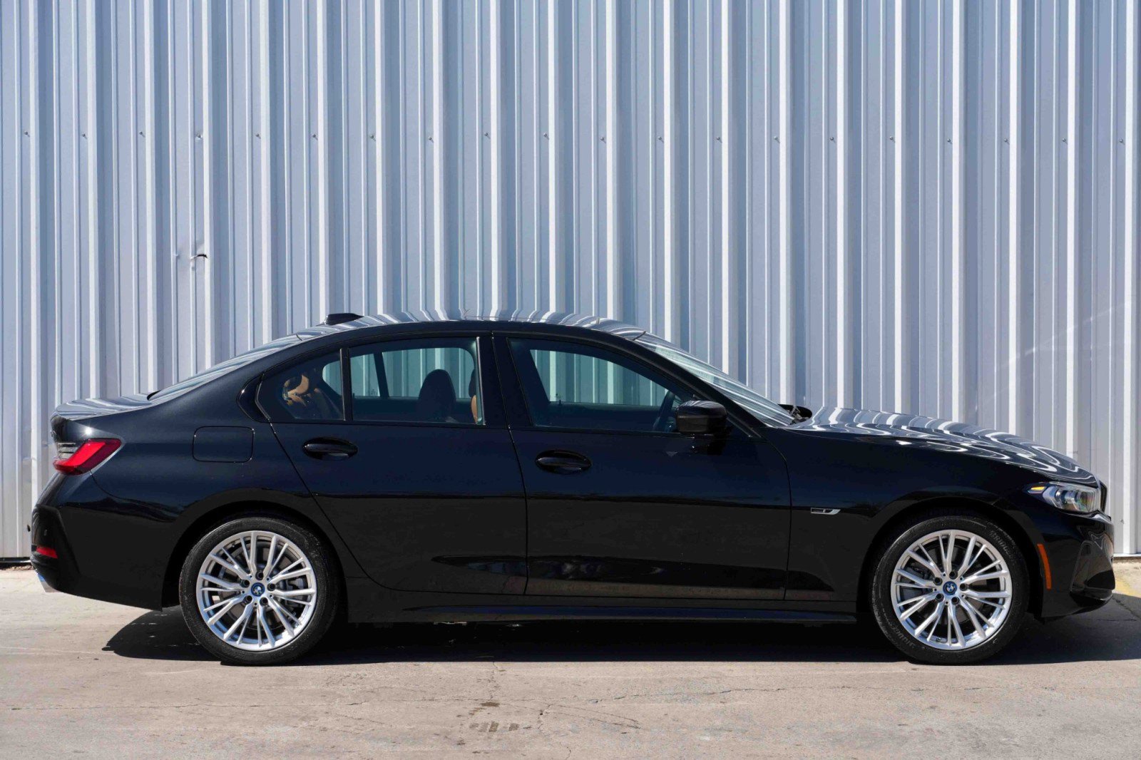 Used 2023 BMW 330e xDrive w/ Premium Package image 55