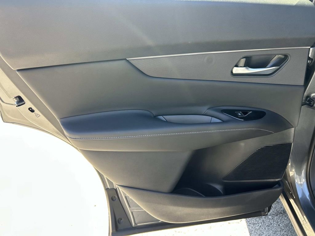 Certified 2025 Nissan Murano SV AWD/4WD image 22