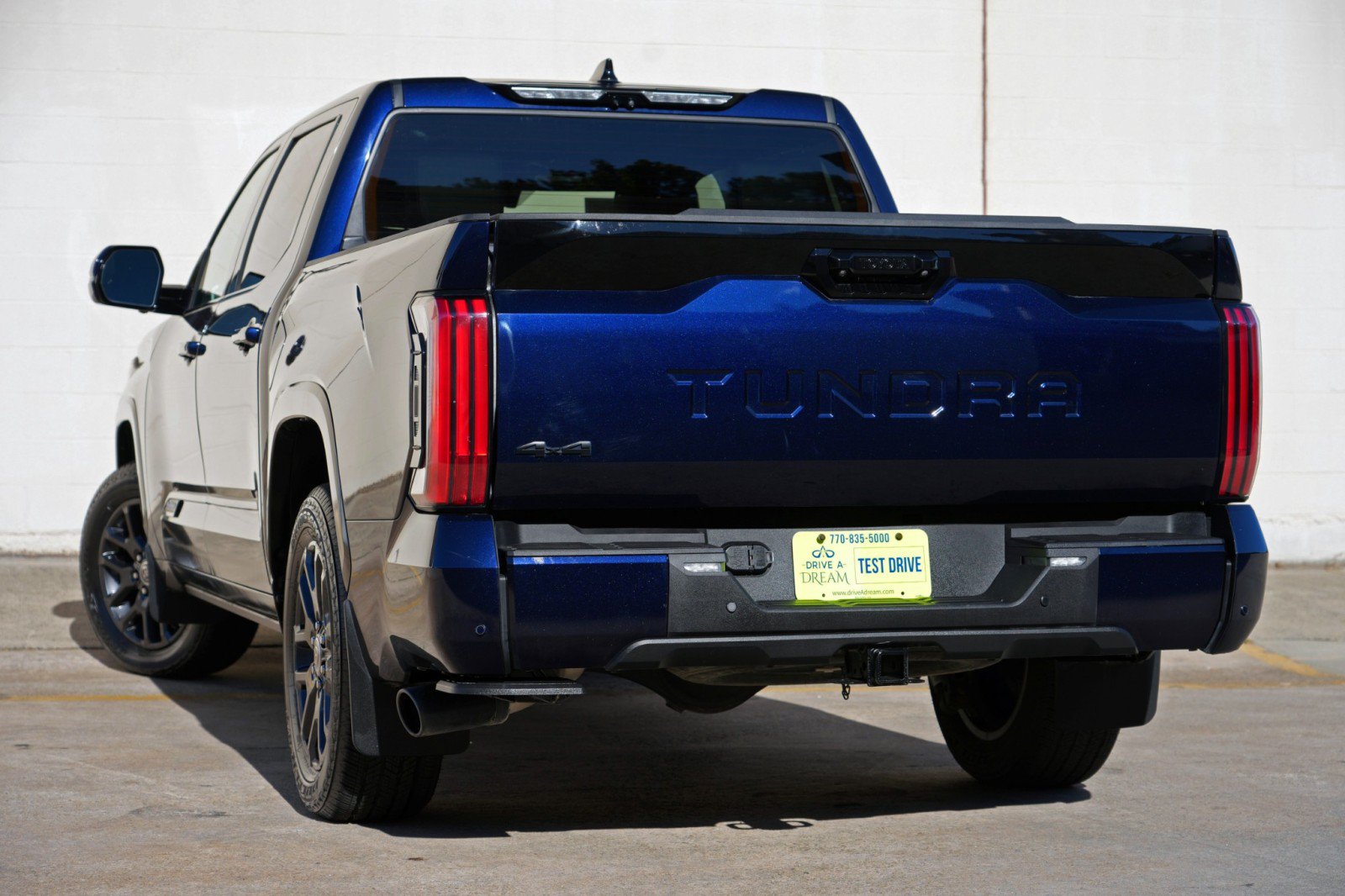 Used 2023 Toyota Tundra Platinum w/ Advanced Package AWD/4WD image 6
