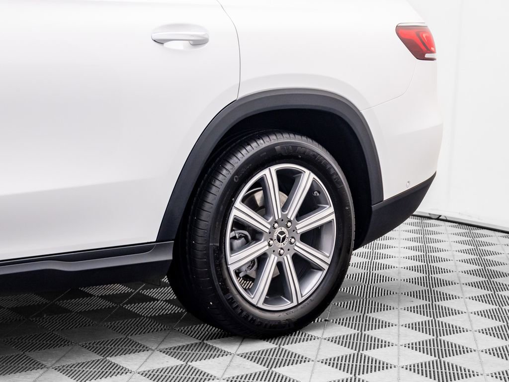 Used 2023 Mercedes-Benz GLS 450 4MATIC image 34