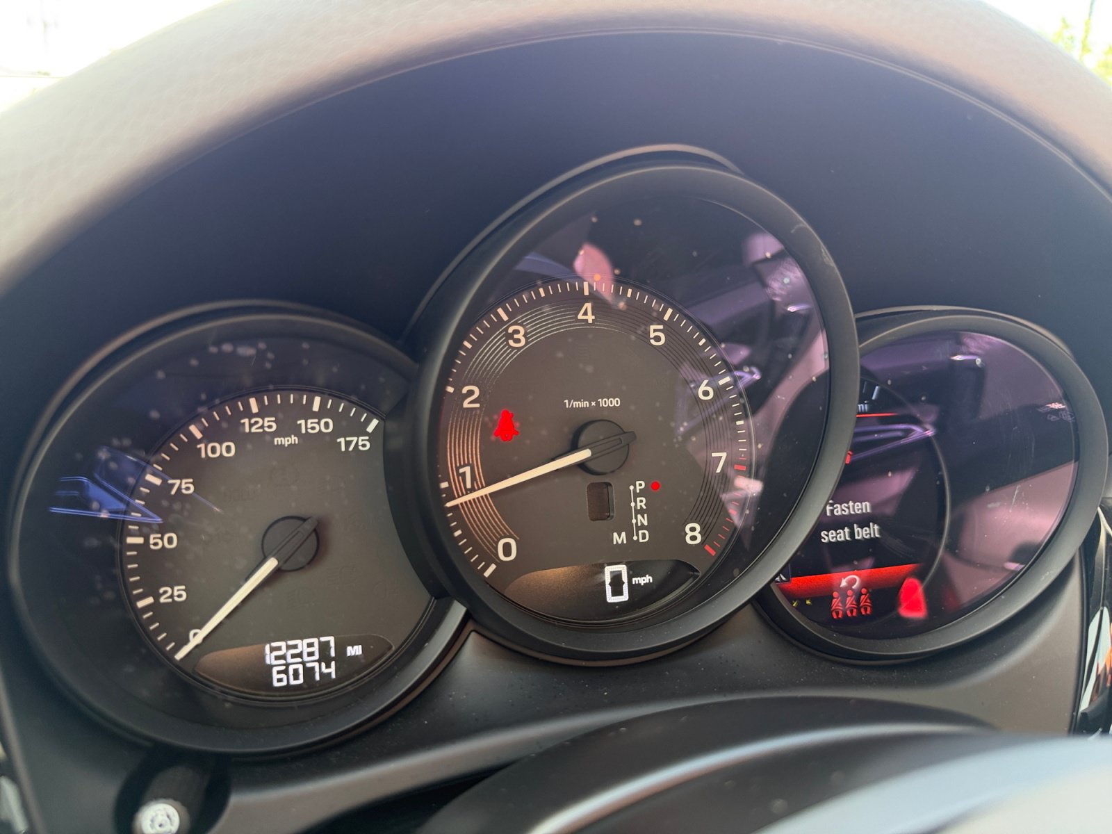 Used 2023 Porsche Macan AWD/4WD image 17