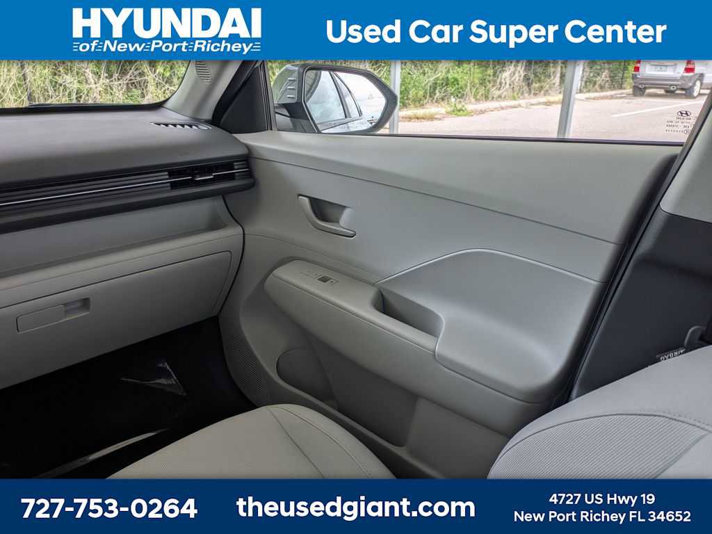 Certified 2024 Hyundai Kona SEL FWD image 19