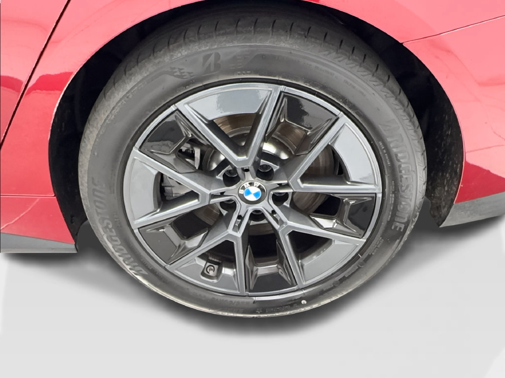 Used 2025 BMW i4 eDrive40 w/ Driving Assistance Package RWD image 14