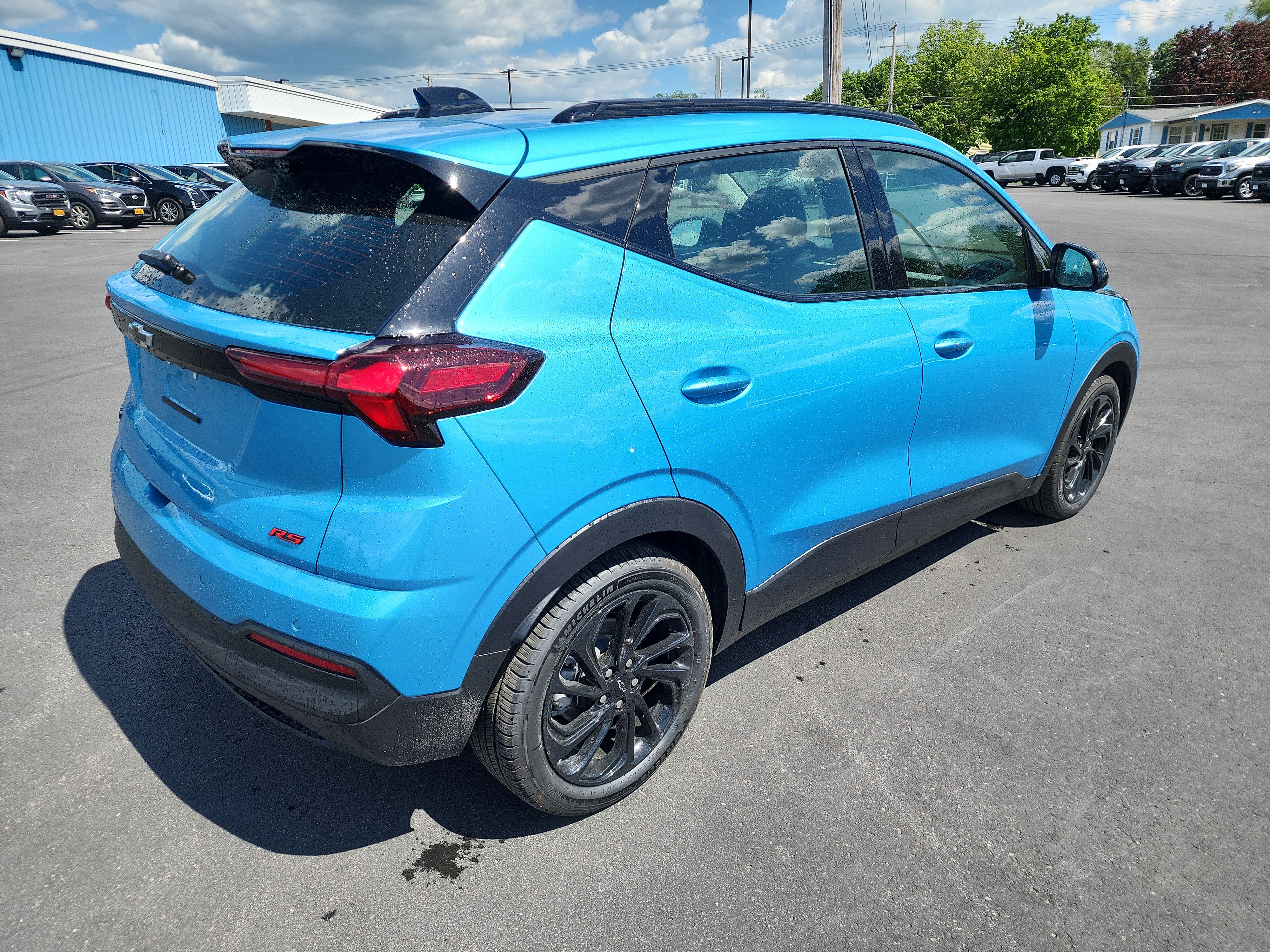 New 2027 Chevrolet Bolt RS w/ Technology Package FWD image 8