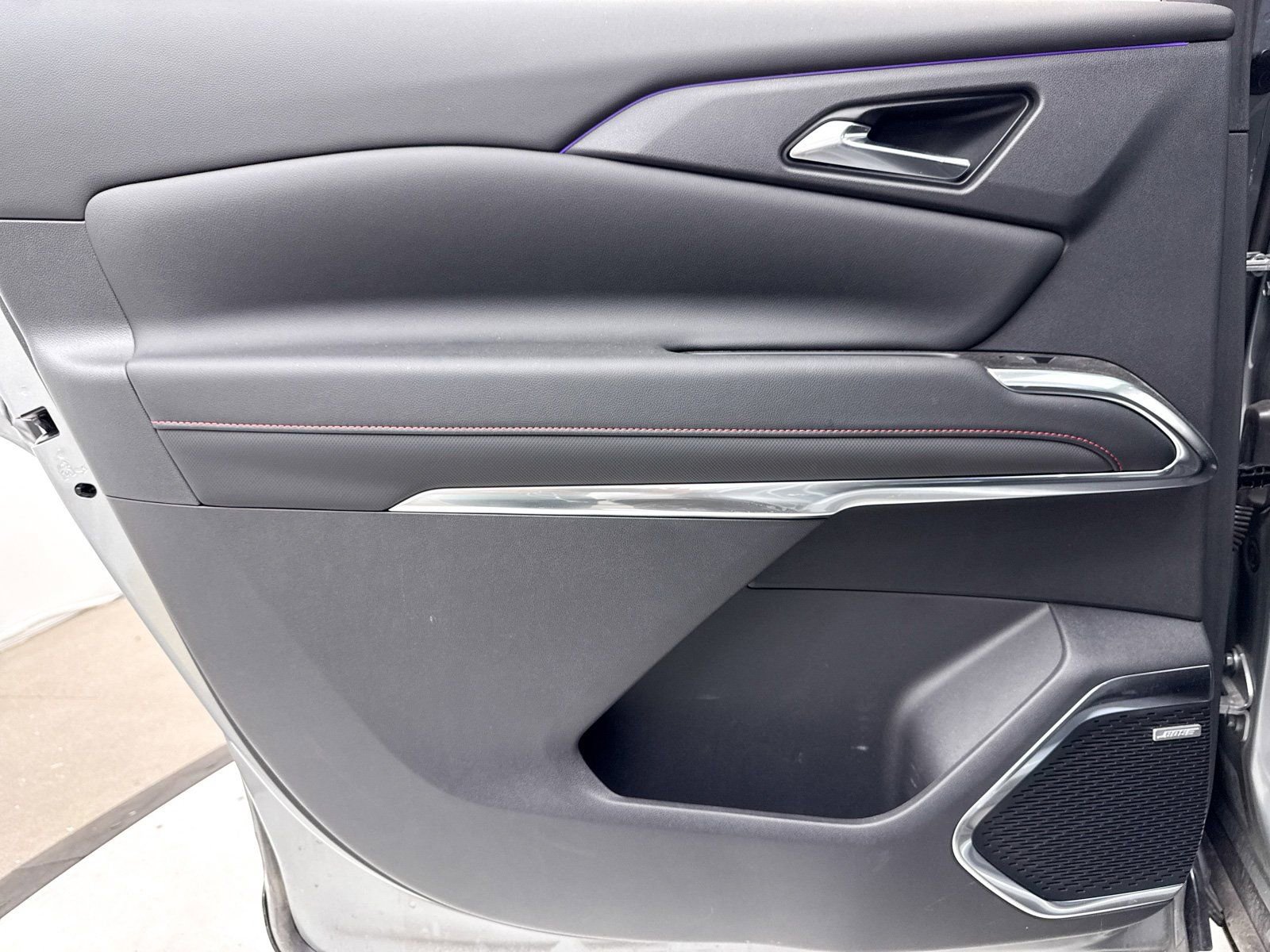 Used 2024 Chevrolet Traverse RS w/ LPO, Floor Liner Package image 32