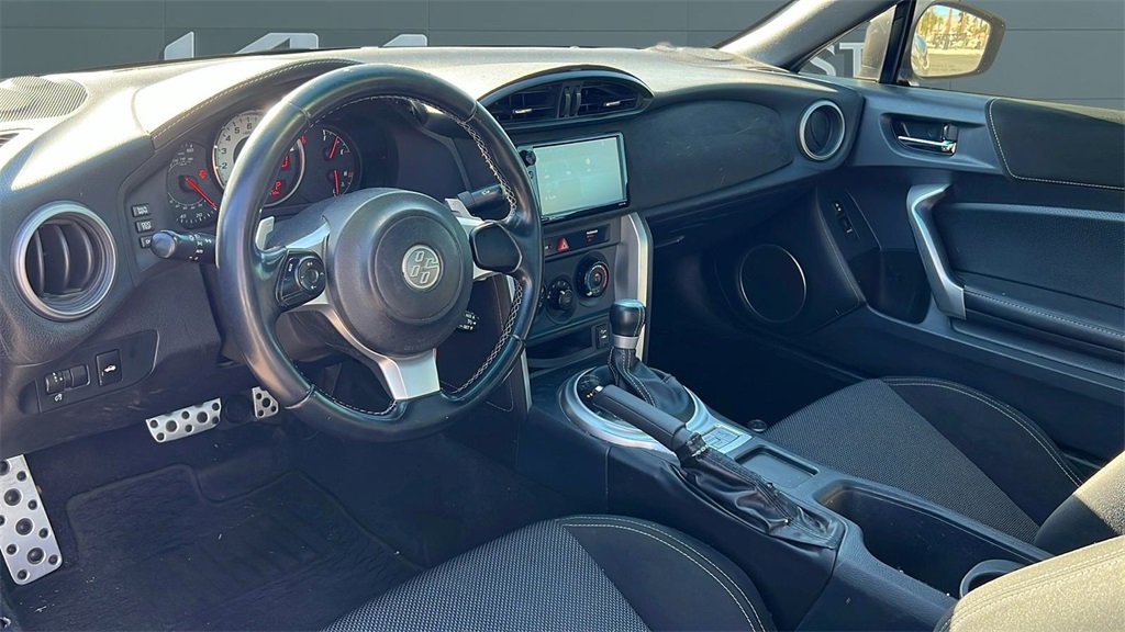 Used 2017 Toyota 86 image 7