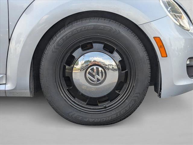 Used 2014 Volkswagen Beetle 2.5 image 21