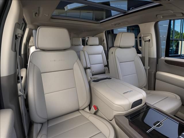 New 2026 GMC Yukon XL Denali w/ Denali Reserve Package AWD/4WD image 16