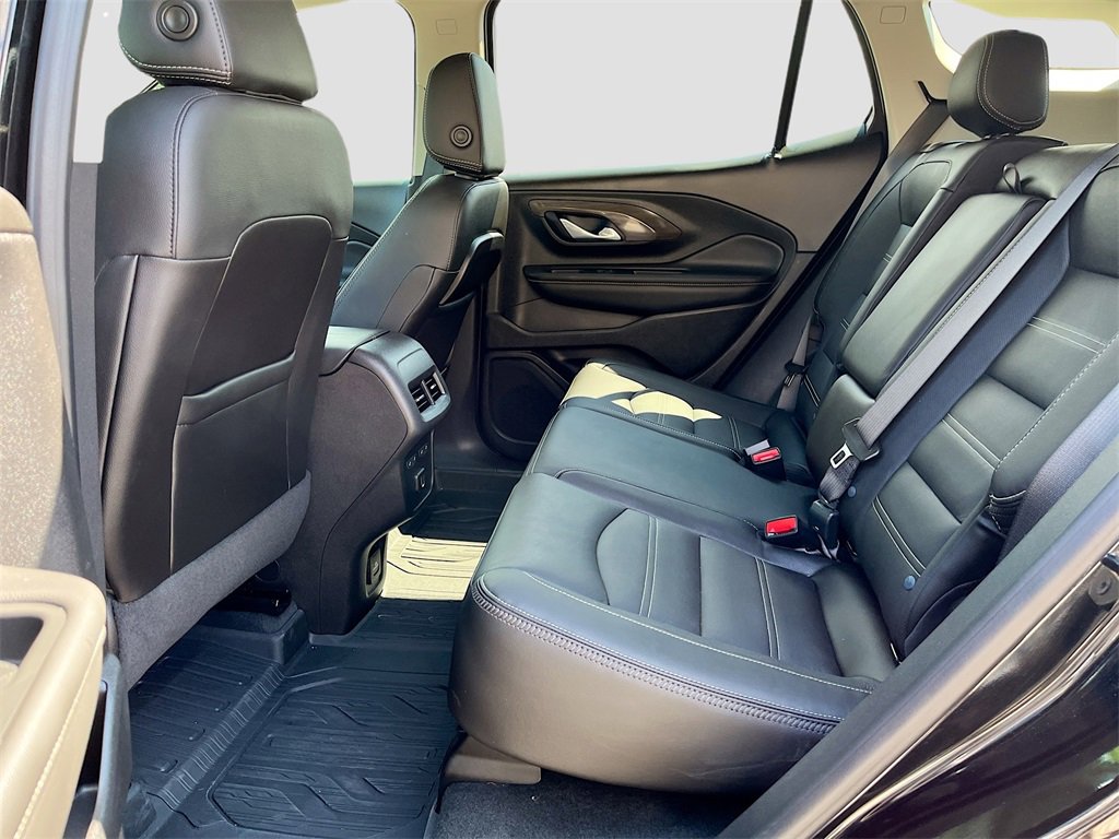 Used 2024 GMC Terrain Denali w/ Denali Premium Package image 24