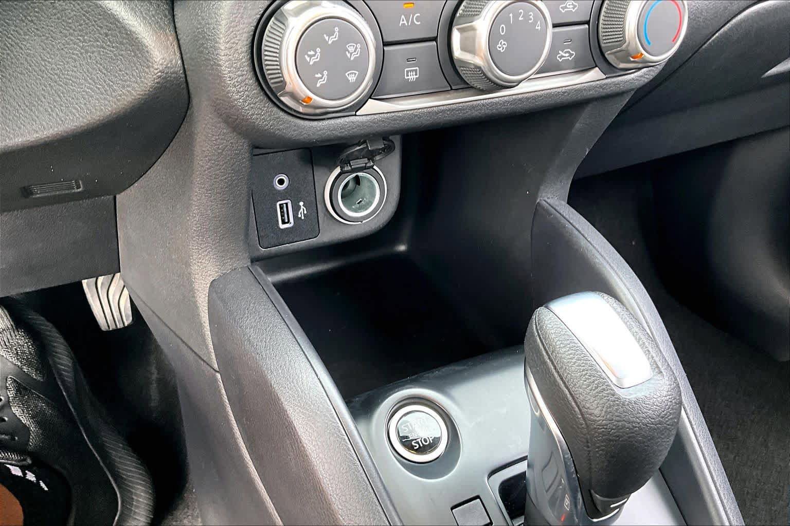 Used 2024 Nissan Kicks S FWD image 31