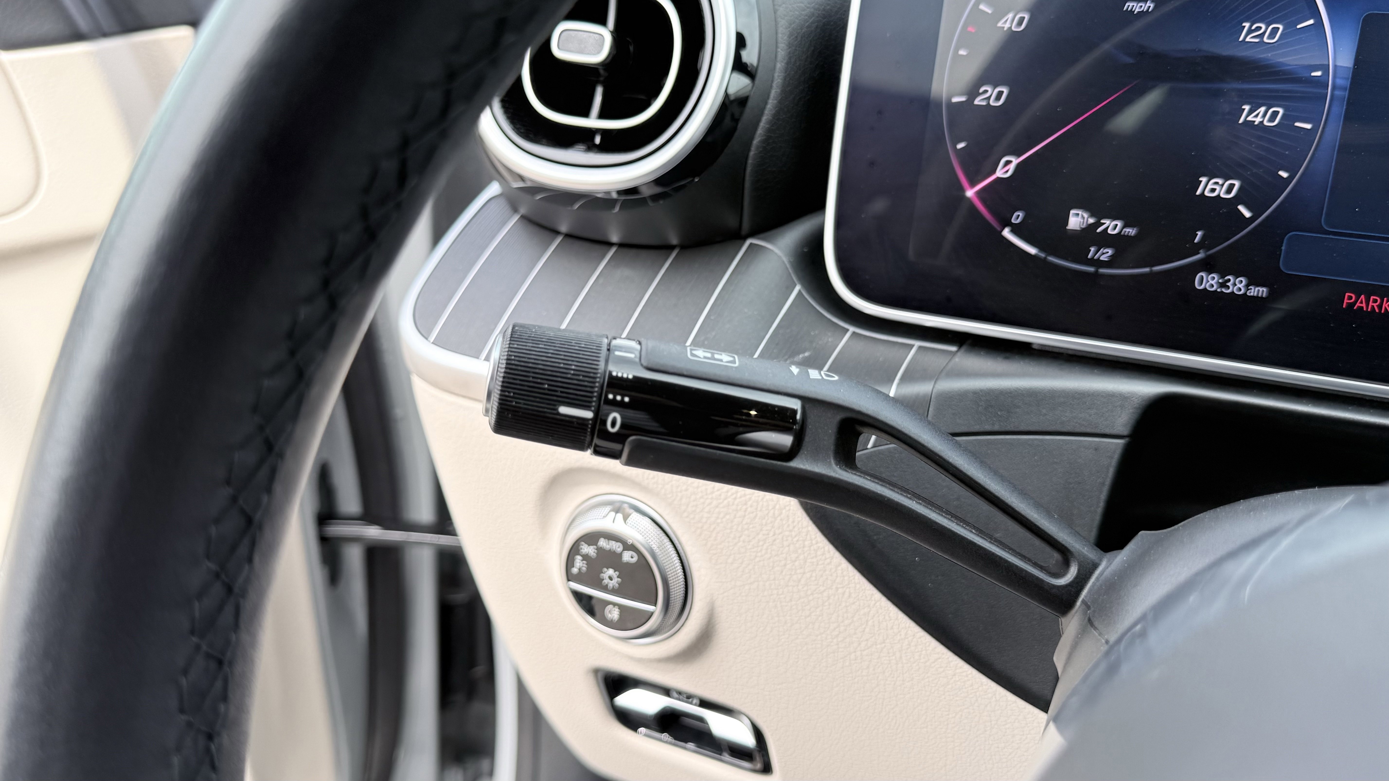 Used 2025 Mercedes-Benz C 300 Sedan image 61