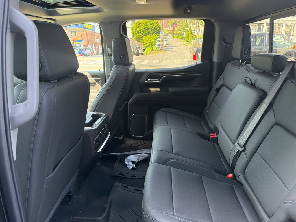 New 2026 Chevrolet Silverado 1500 LTZ w/ Technology Package AWD/4WD image 19