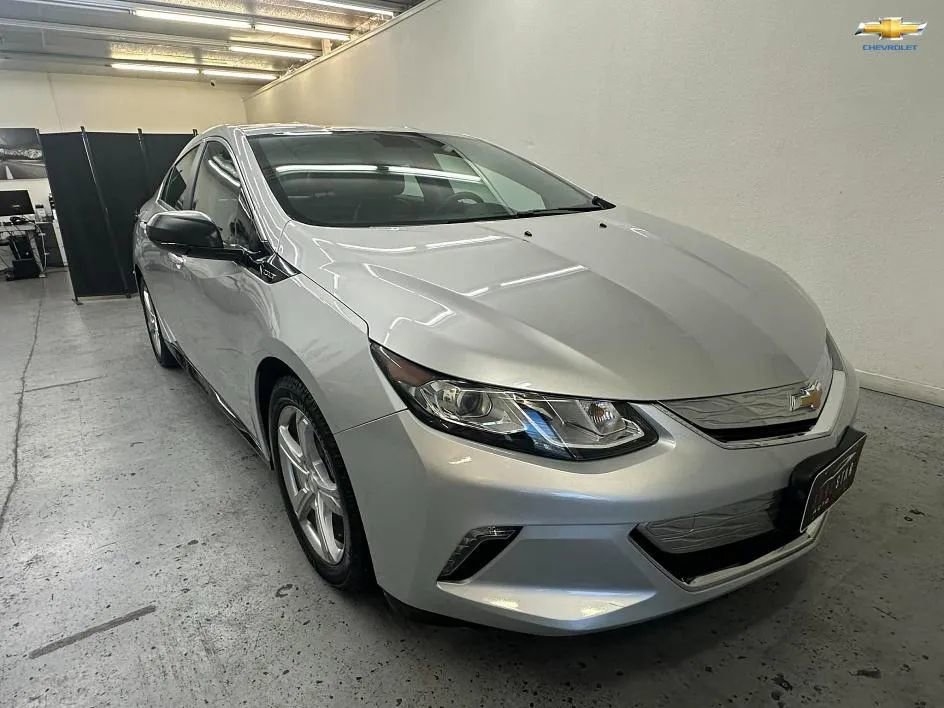 Used 2017 Chevrolet Volt LT w/ Comfort Package