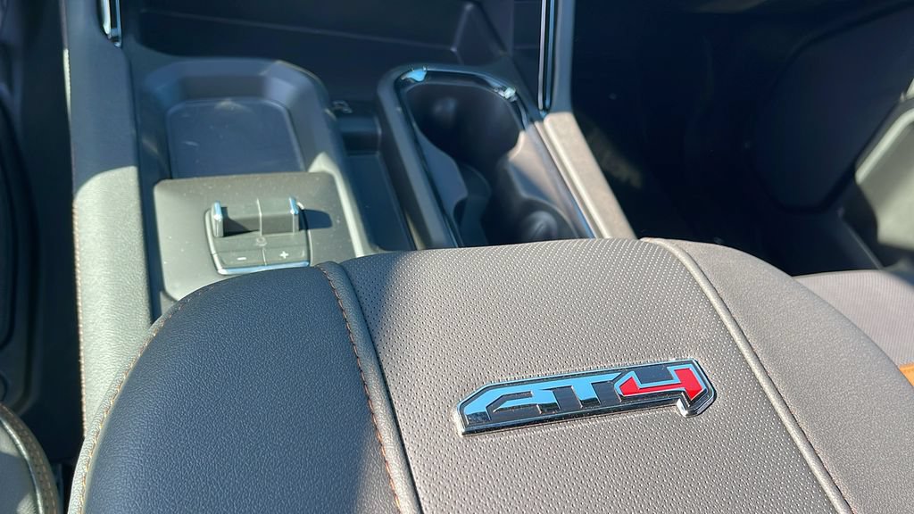 New 2026 GMC Sierra 2500 AT4 w/ AT4 Premium Plus Package AWD/4WD image 22