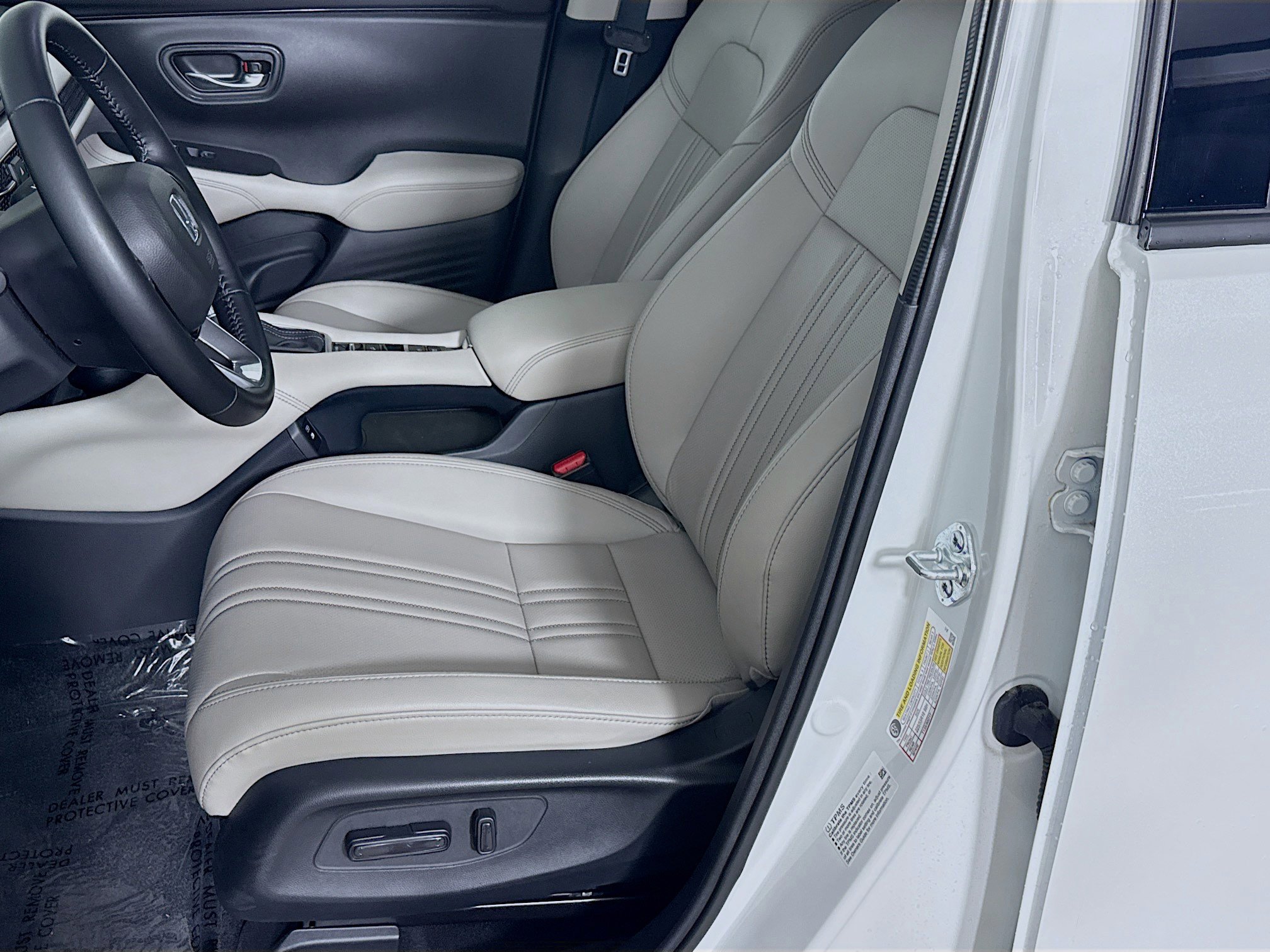 Certified 2026 Honda HR-V EX-L image 22