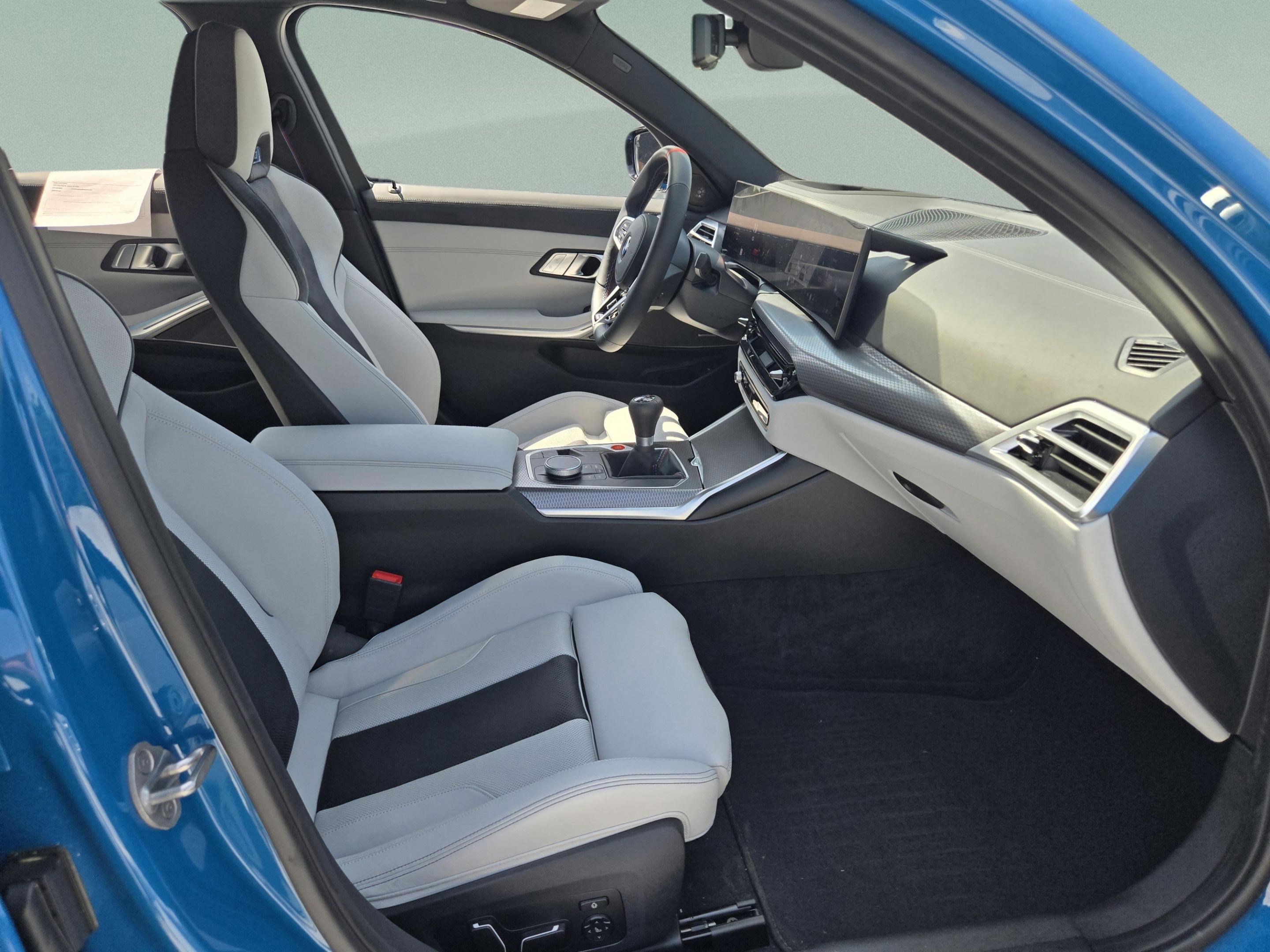 Used 2026 BMW M3 w/ Executive Package RWD image 29