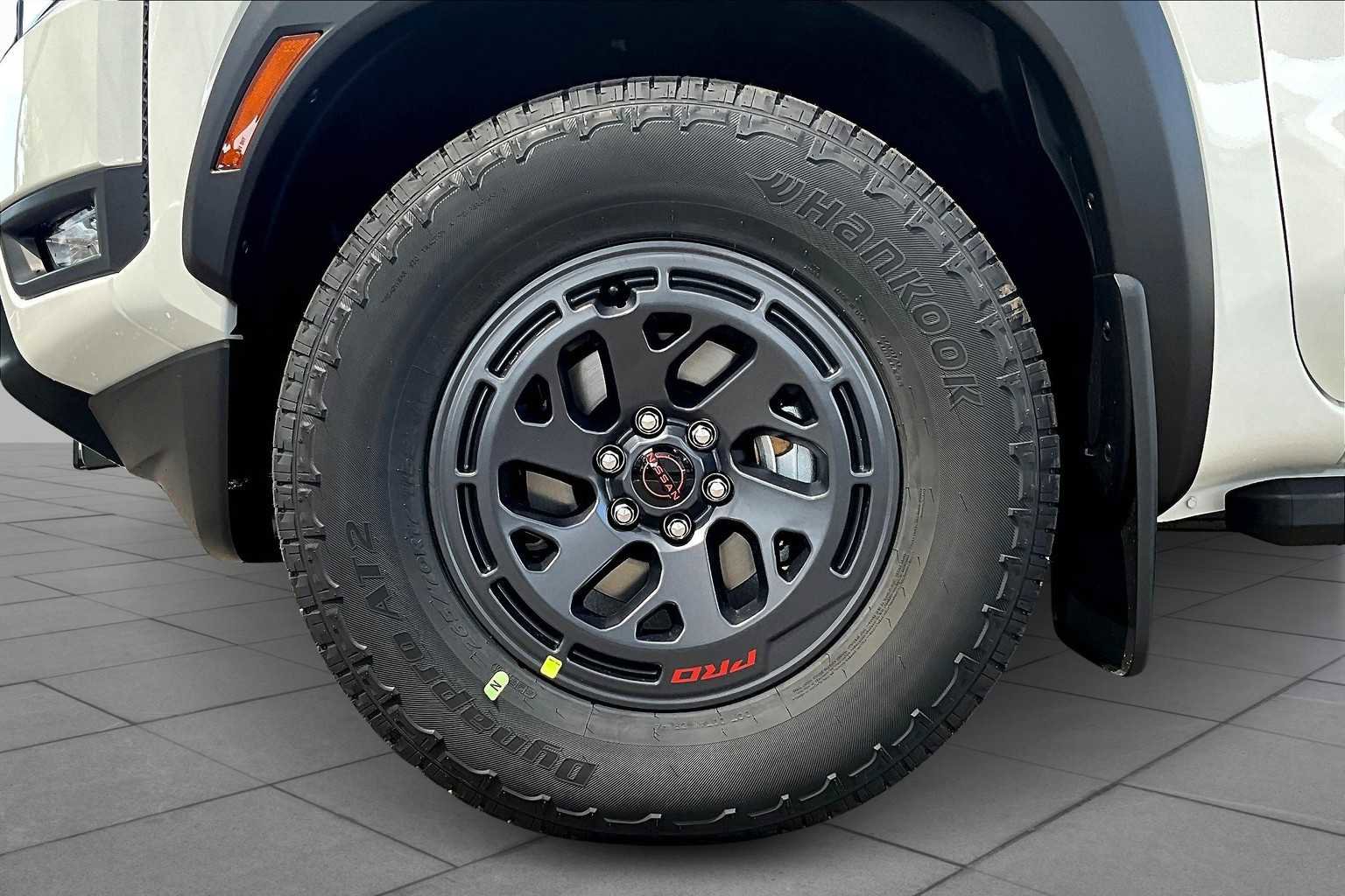 New 2026 Nissan Frontier Pro-X image 9