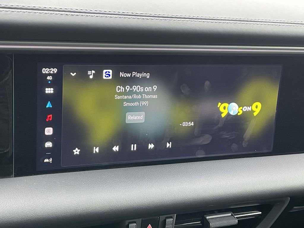 Used 2024 Porsche Macan 4 Electric image 31