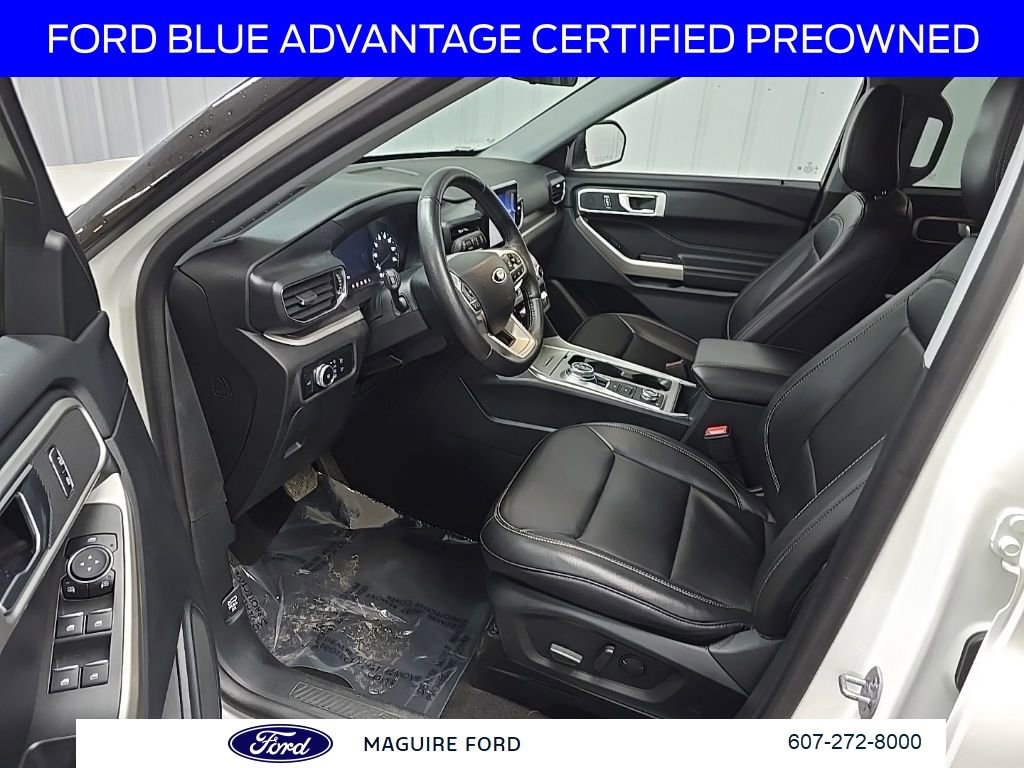 Used 2023 Ford Explorer XLT w/ Equipment Group 202A AWD/4WD image 33