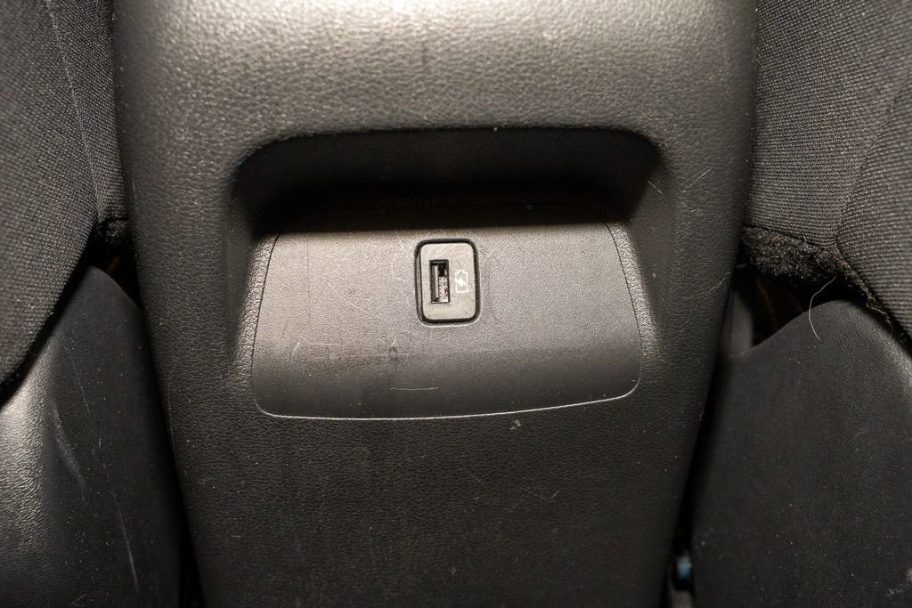 Certified 2022 Nissan Sentra SR w/ Midnight Edition image 7